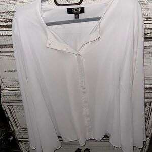 NENe leakes white button down poncho type sleeves size three x Pearl buttons